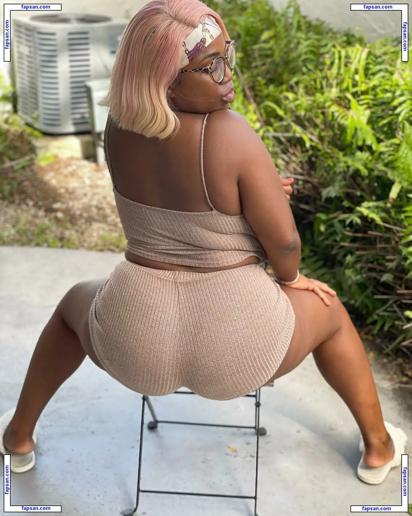 MaseratiXXX nude photo #0001 from OnlyFans