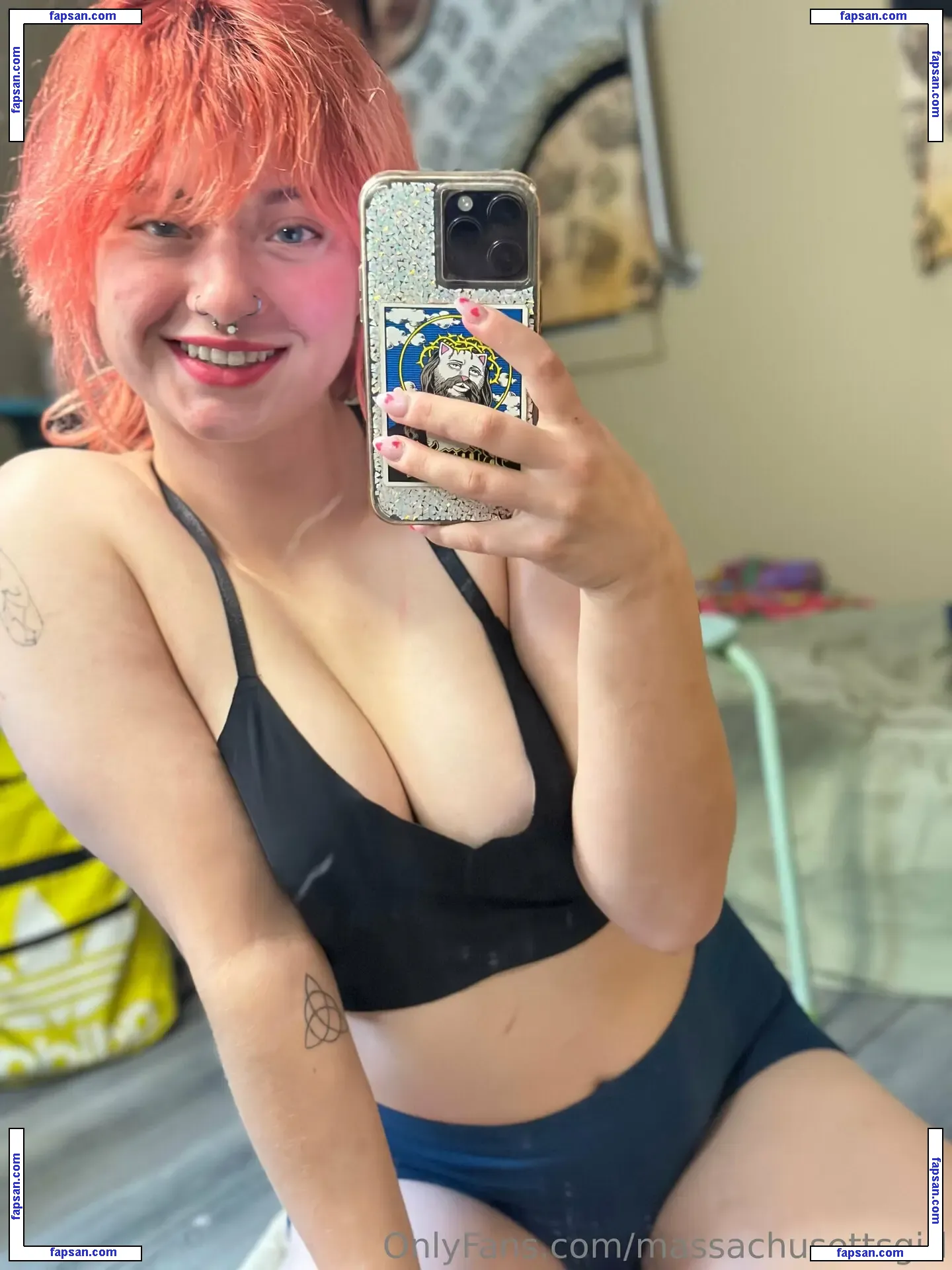 massachusettsgirl nude photo #0002 from OnlyFans