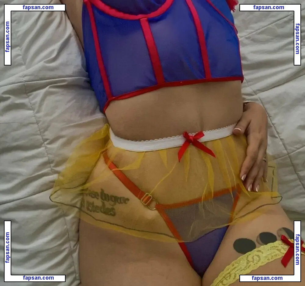 massisolis nude photo #0005 from OnlyFans