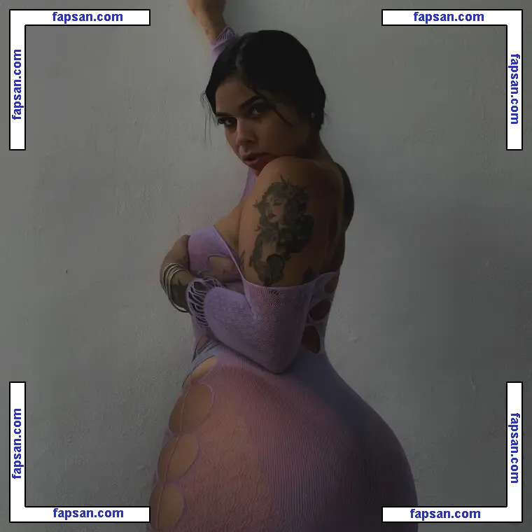 massisolis nude photo #0010 from OnlyFans