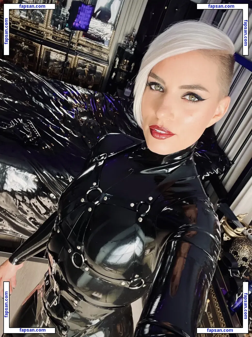 matrix.dominatrix nude photo #0070 from OnlyFans