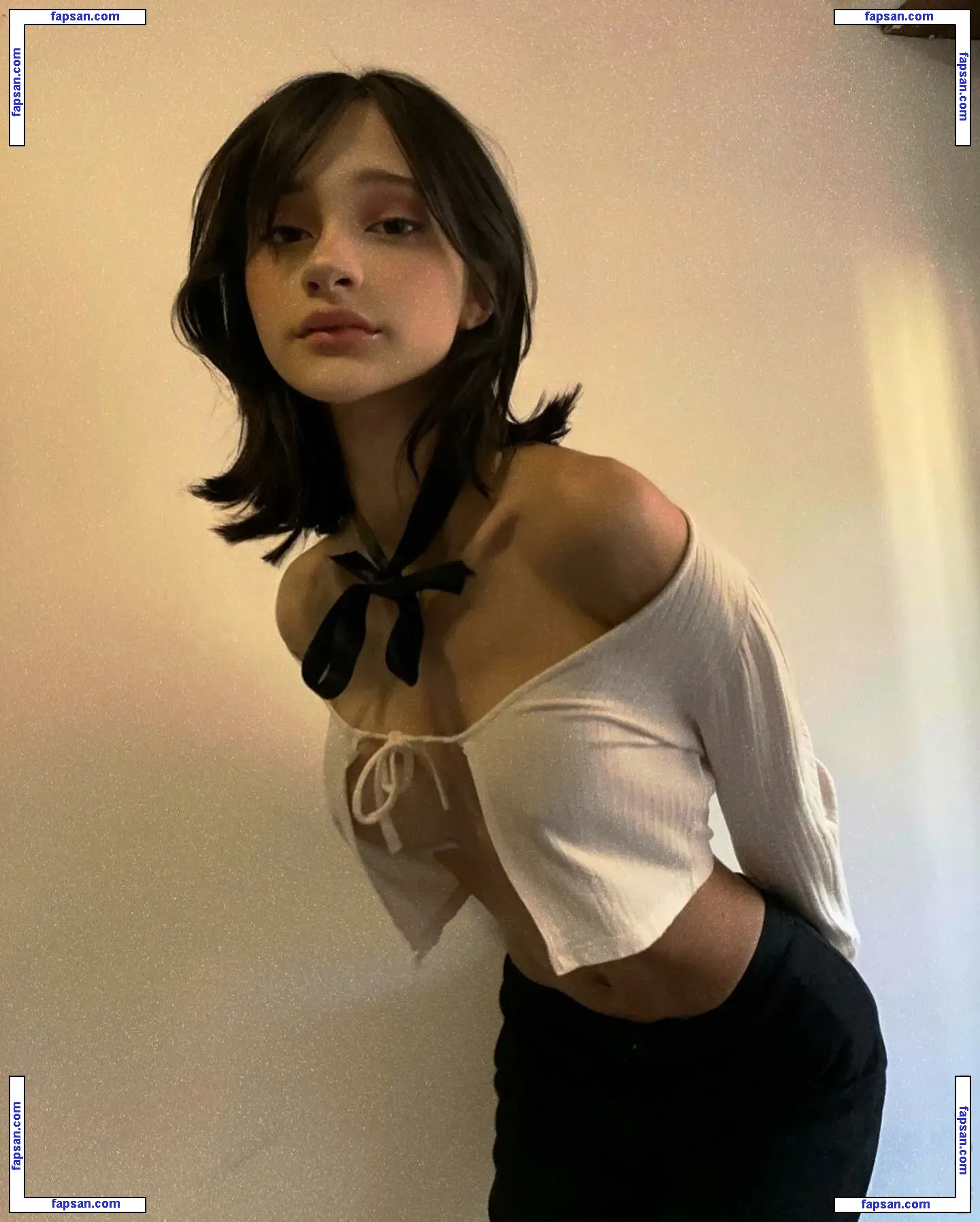 Maxima Sahar nude photo #0006 from OnlyFans