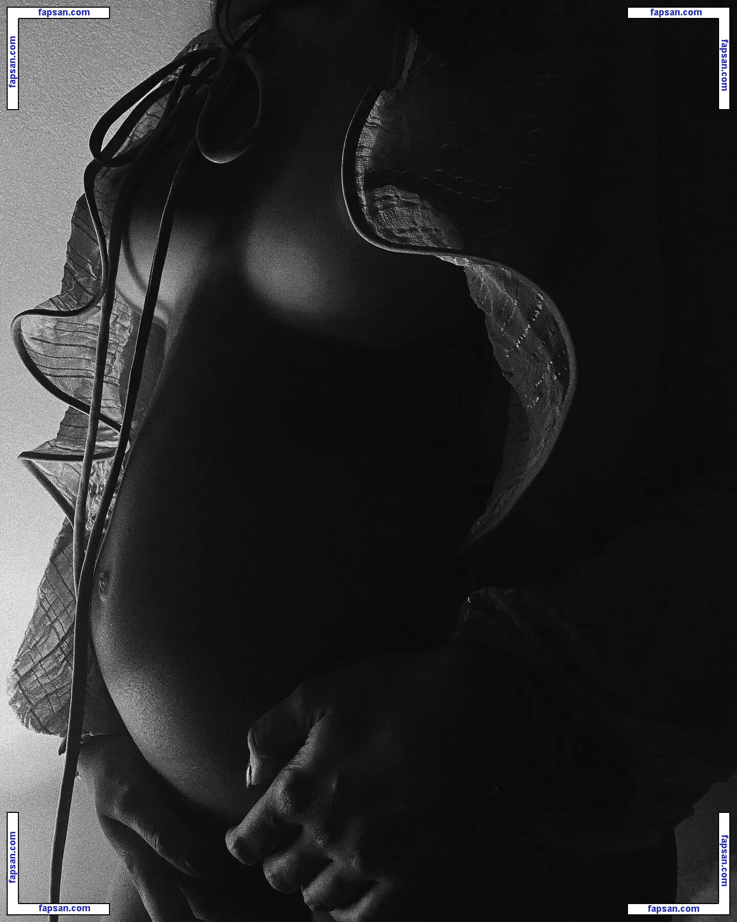 Maxine Meneghetti голая фото #0004 с Онлифанс