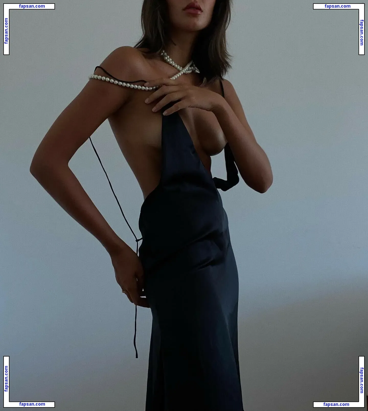 Maxine Meneghetti голая фото #0007 с Онлифанс