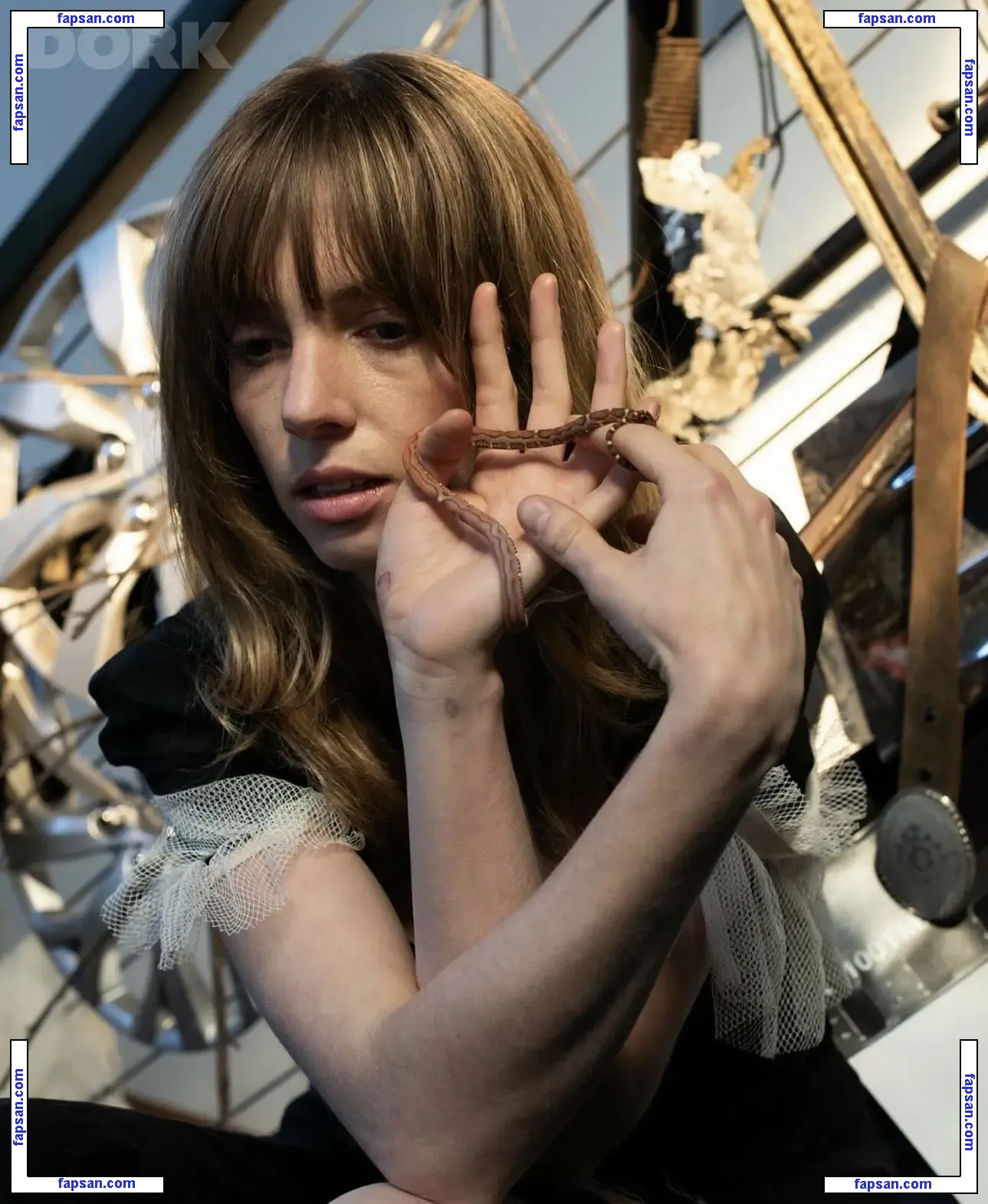 Maya Hawke голая фото #0660 с Онлифанс