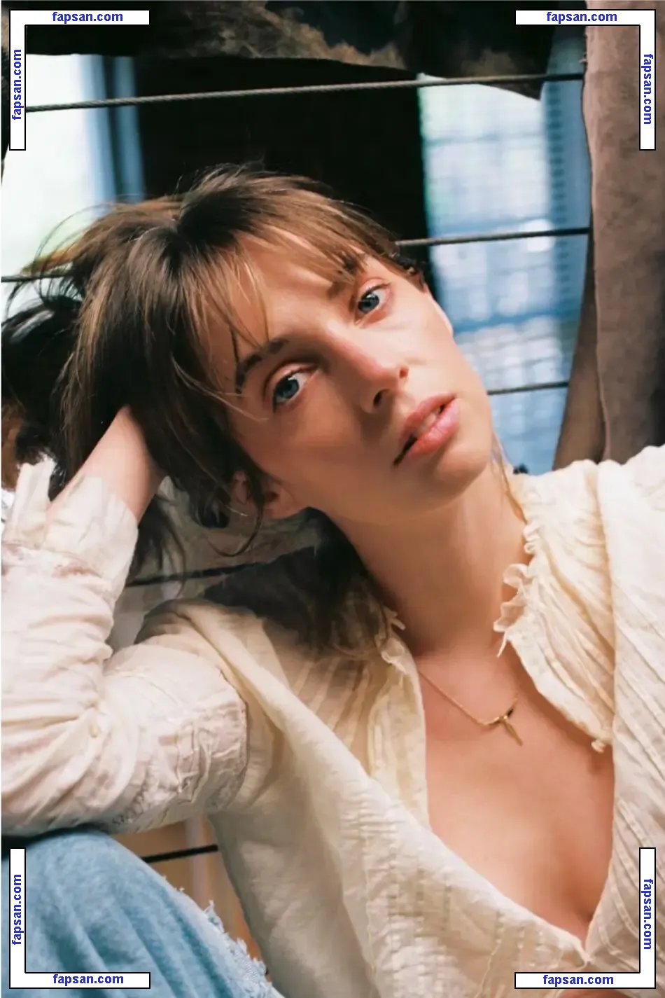 Maya Hawke голая фото #0661 с Онлифанс