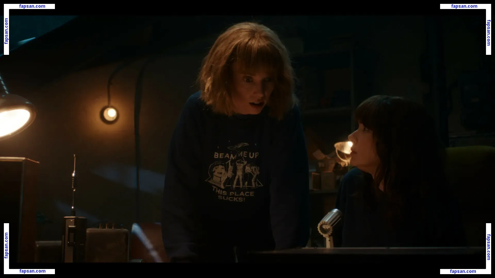 Maya Hawke голая фото #0798 с Онлифанс