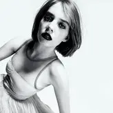 Maya Hawke голая #0011