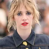 Maya Hawke голая #0568