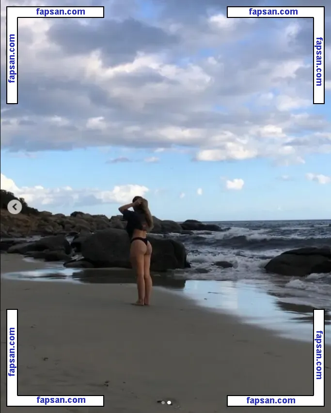 Maya Kranawetter nude photo #0007 from OnlyFans