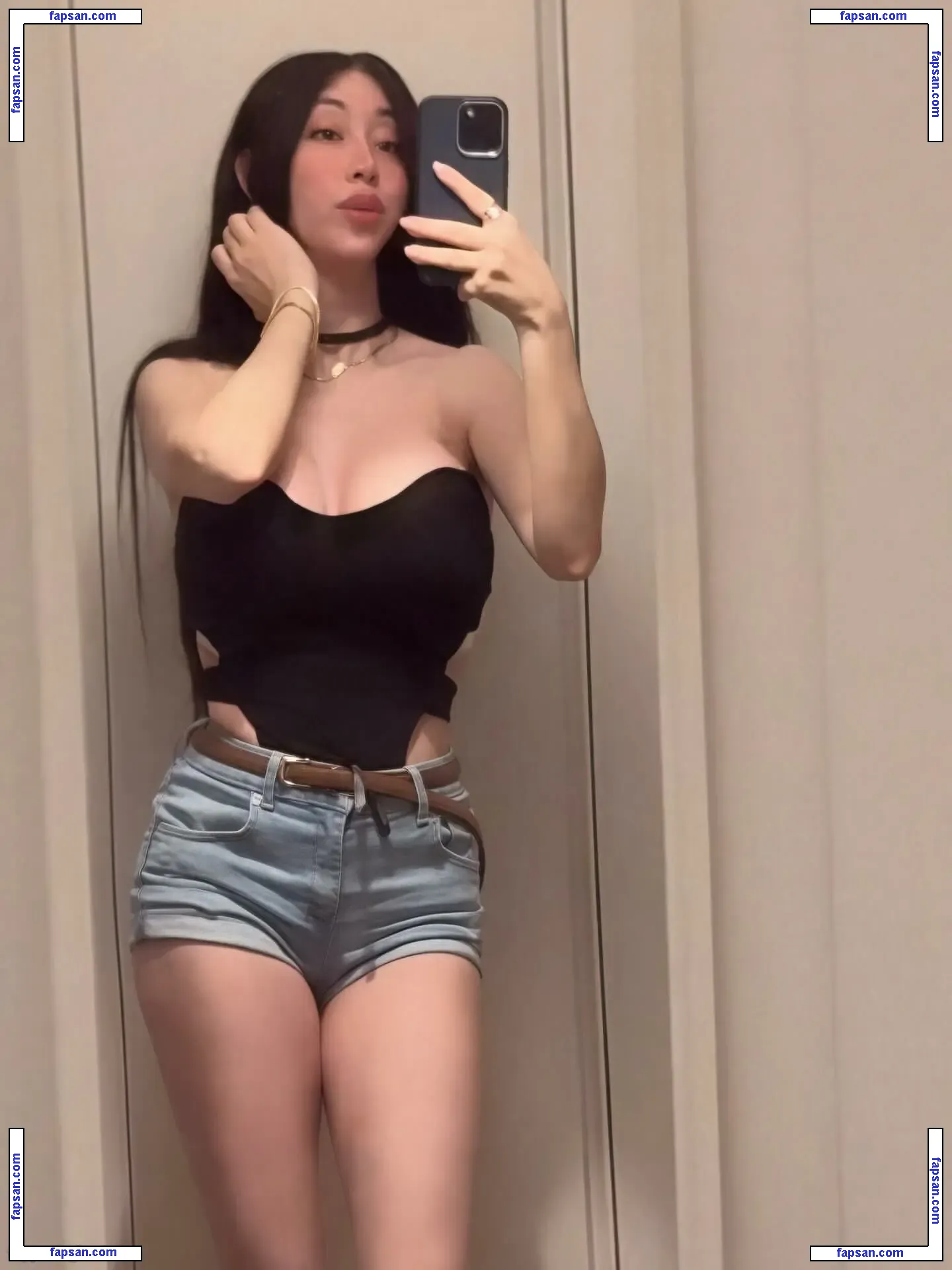 Maya.tharmr nude photo #0003 from OnlyFans