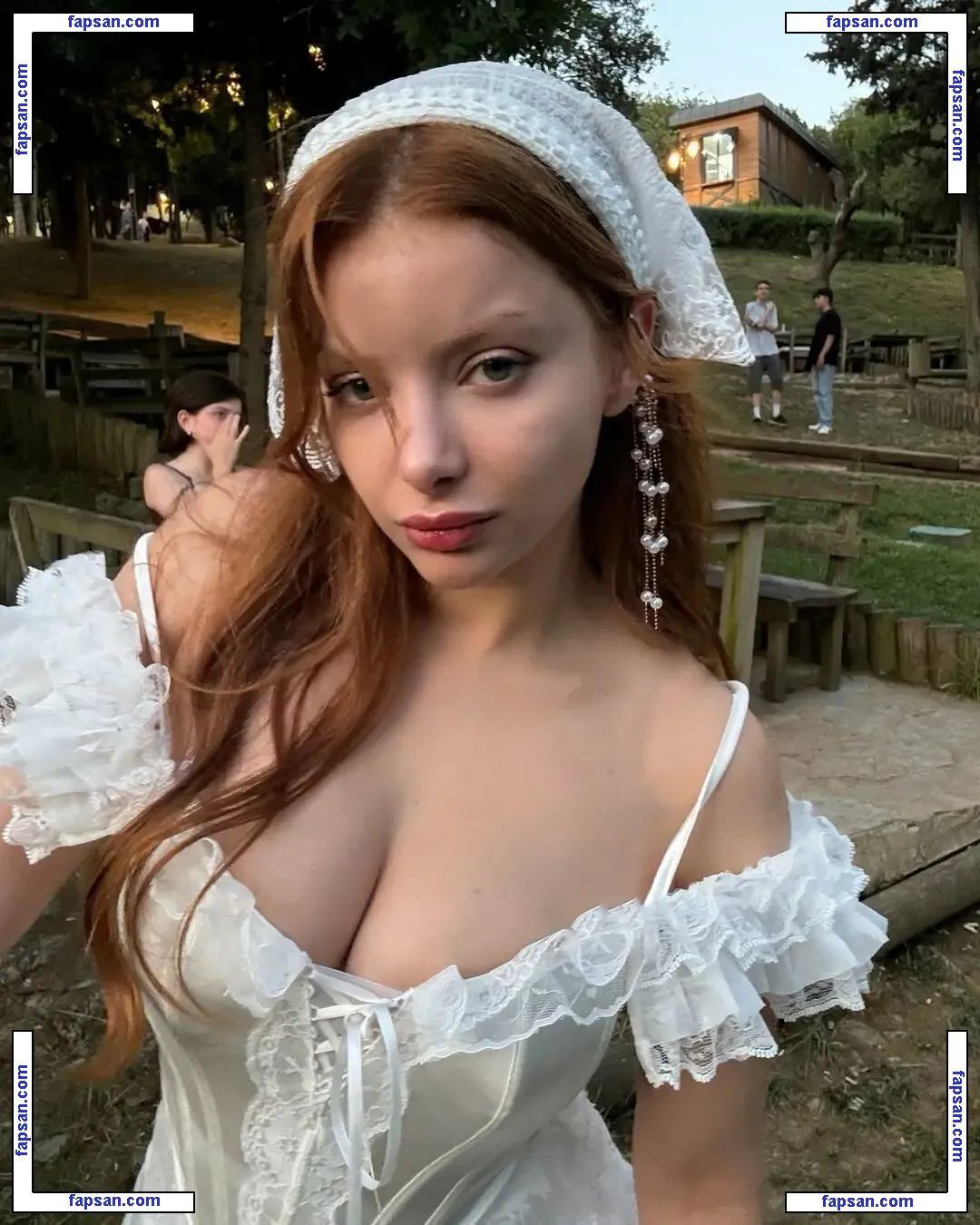 Maya.toprakk nude photo #0012 from OnlyFans