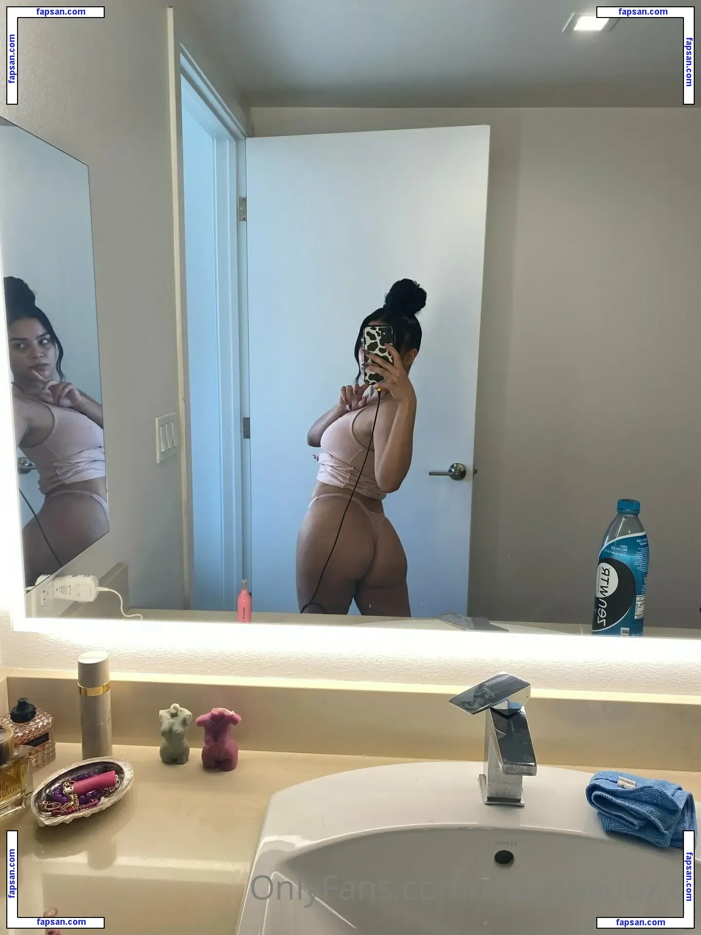 mayabijouxxx nude photo #0014 from OnlyFans