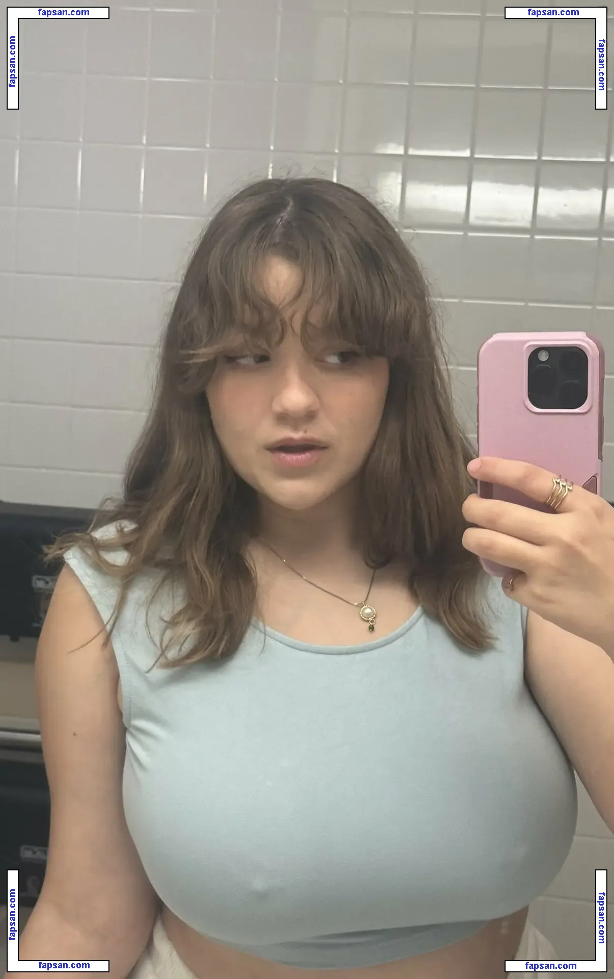 Mayaisfiya nude photo #0044 from OnlyFans