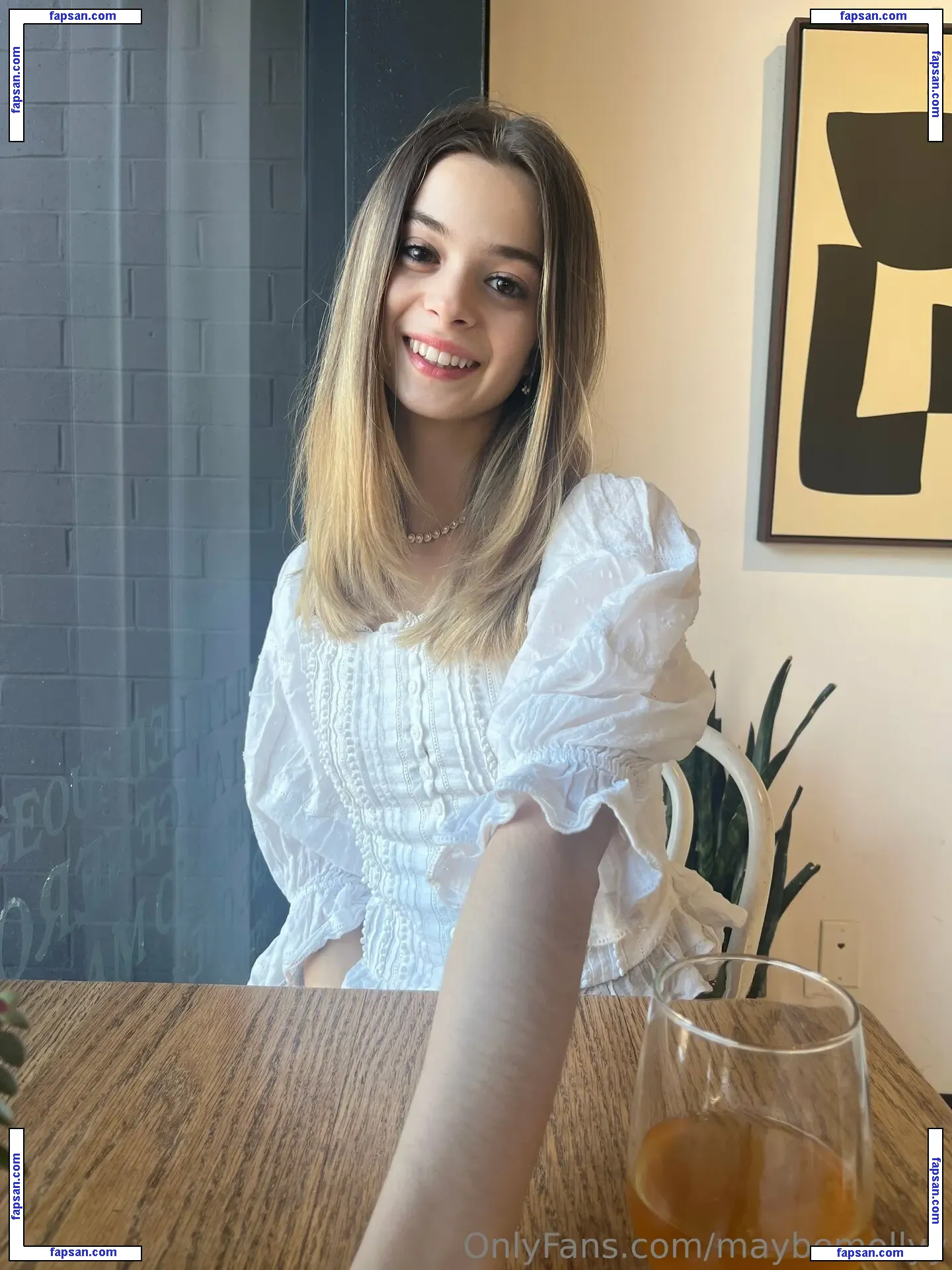 maybemollyy nude photo #0063 from OnlyFans