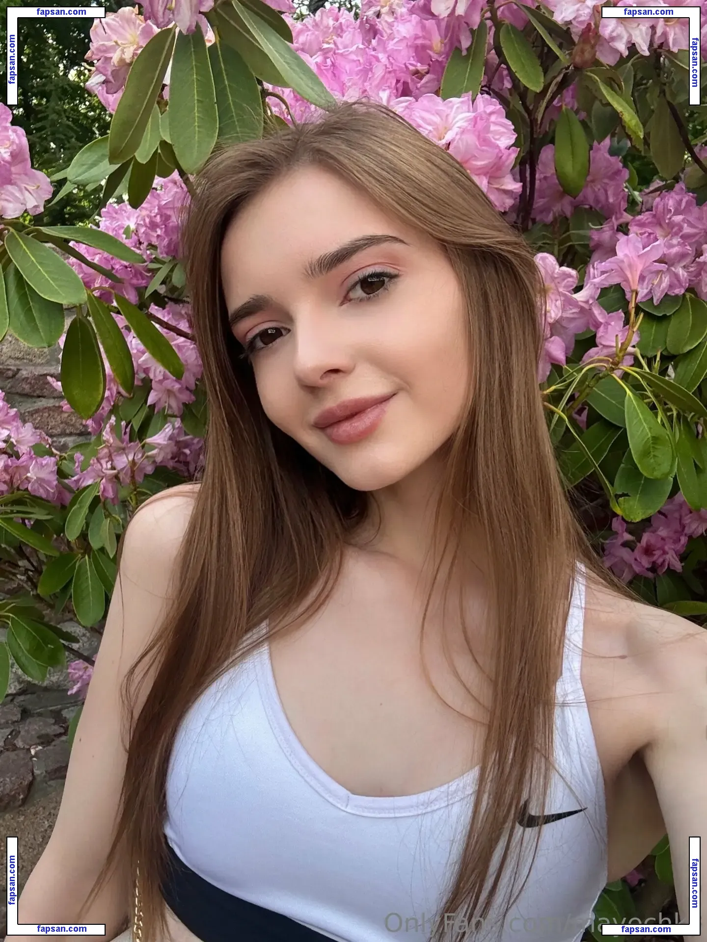 mayechka nude photo #0039 from OnlyFans