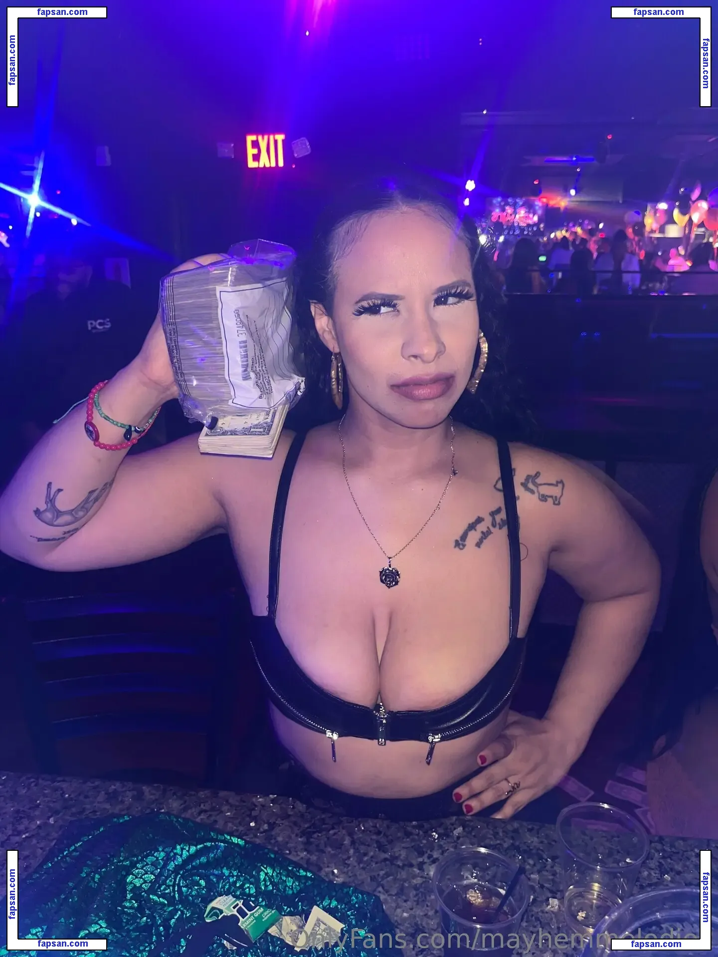 mayhemmelodie2 nude photo #0002 from OnlyFans