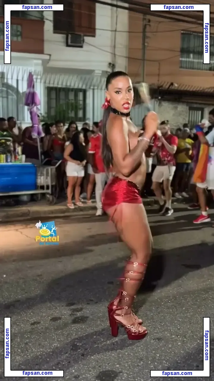 MC Rebecca nude photo #0020 from OnlyFans