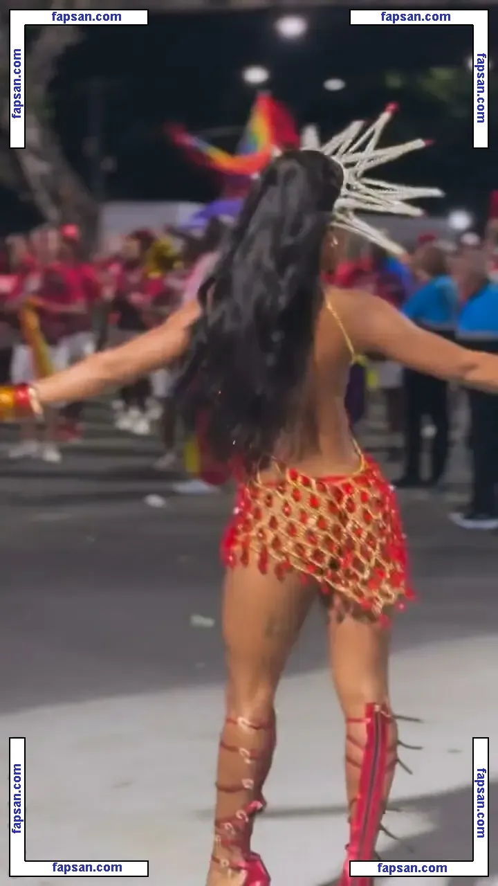 MC Rebecca nude photo #0026 from OnlyFans