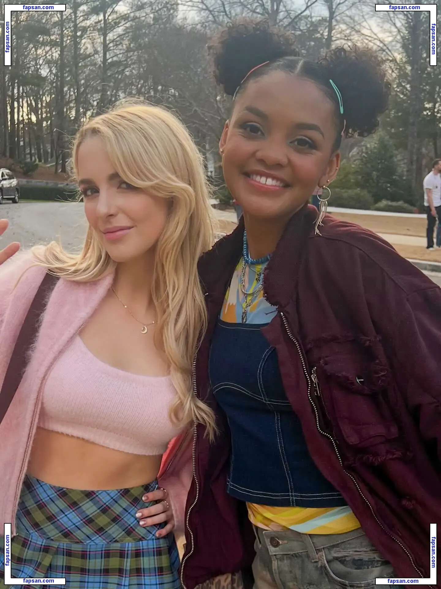 Mckenna Grace голая фото #0272 с Онлифанс