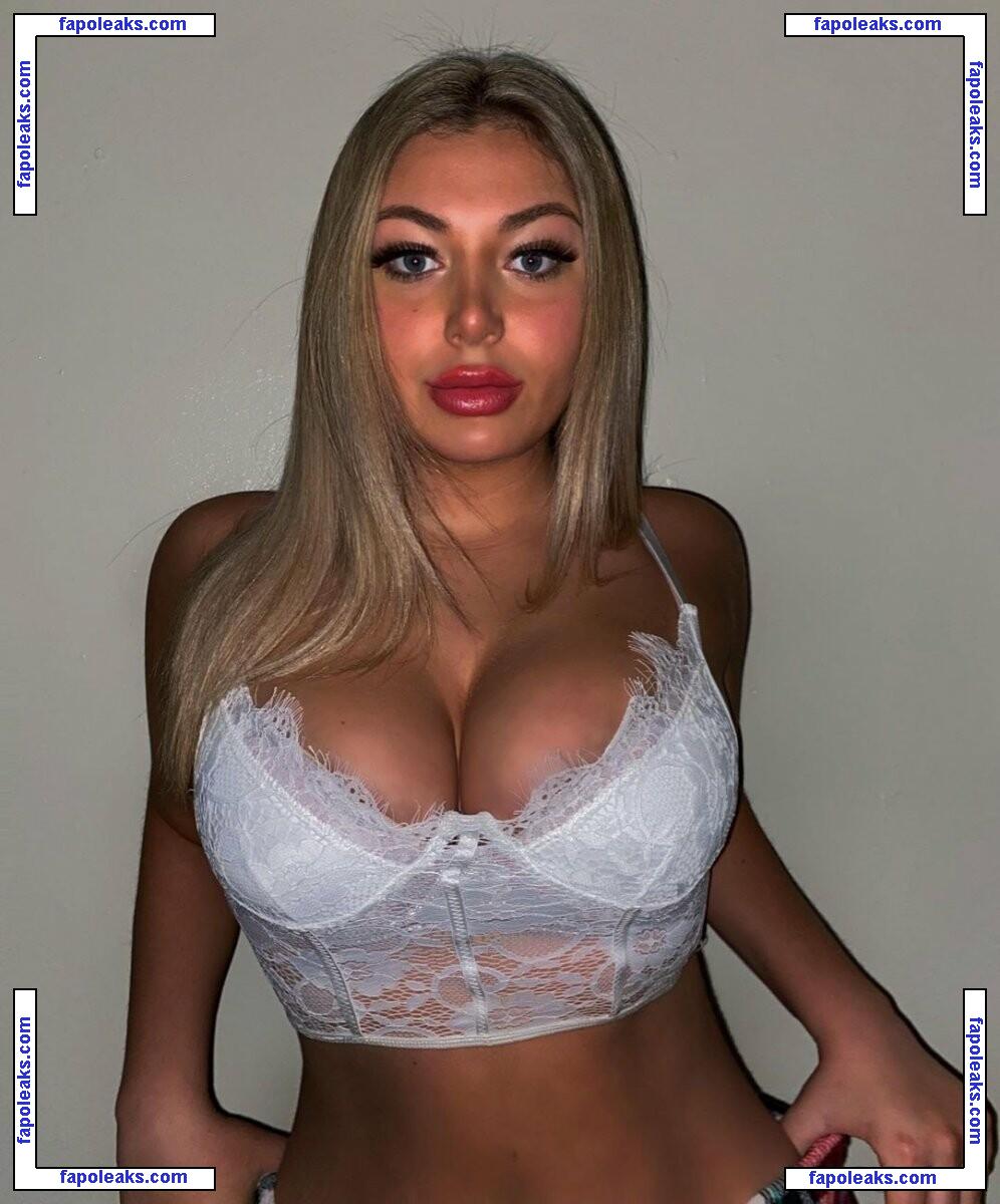 meakelena / meakelena1 / meakelenaa nude photo #0018 from OnlyFans