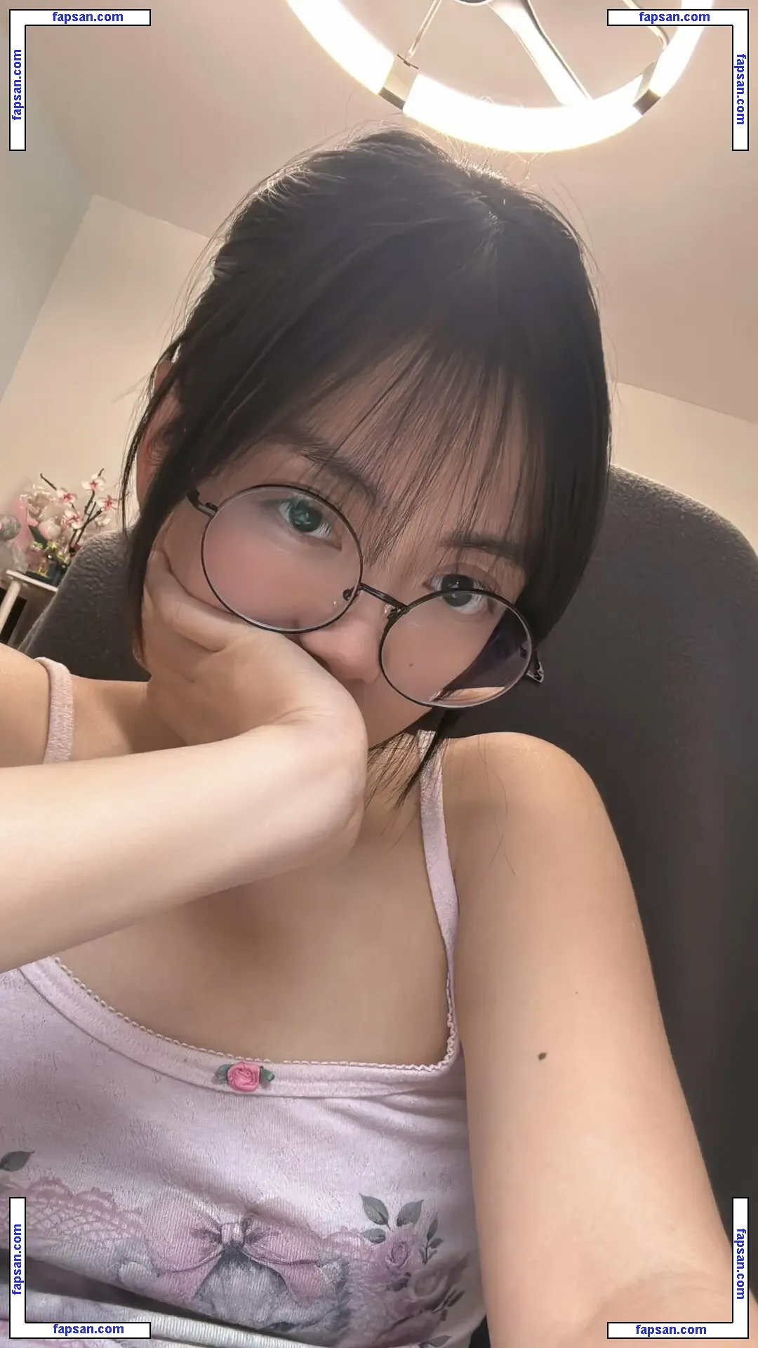 meeowsus nude photo #0002 from OnlyFans