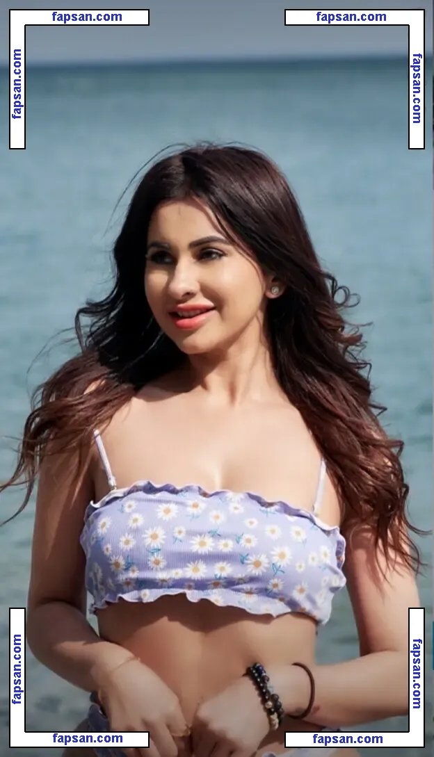 Meetii Kalher nude photo #0205 from OnlyFans