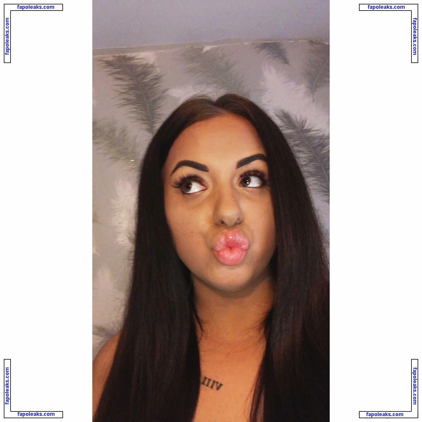 meg_bxxx / megan_barton1 / megscurves nude photo #0019 from OnlyFans