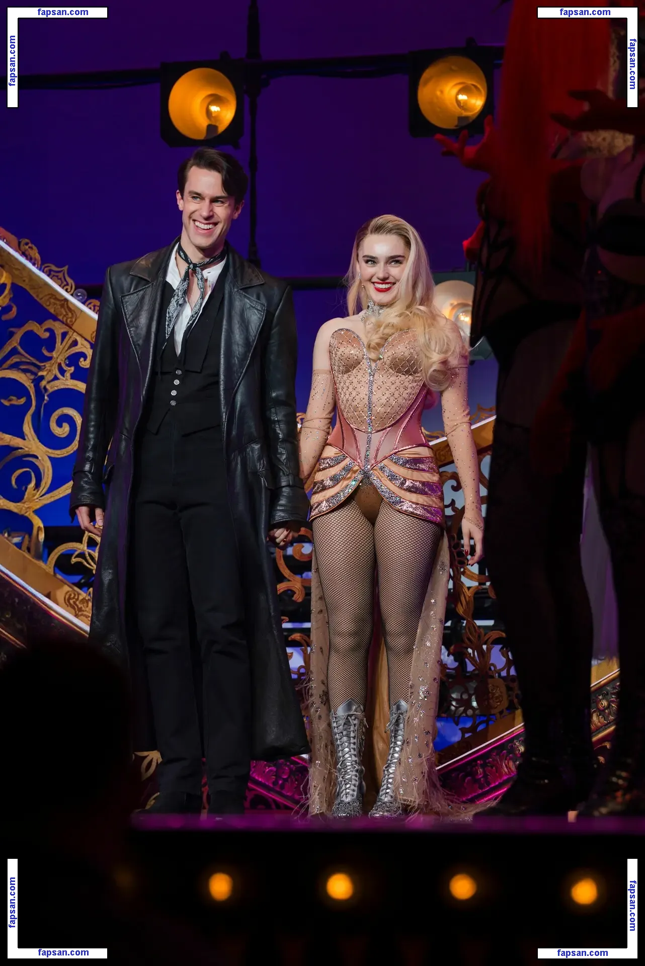 Meg Donnelly голая фото #0192 с Онлифанс