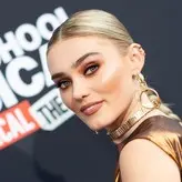 Meg Donnelly голая #0077