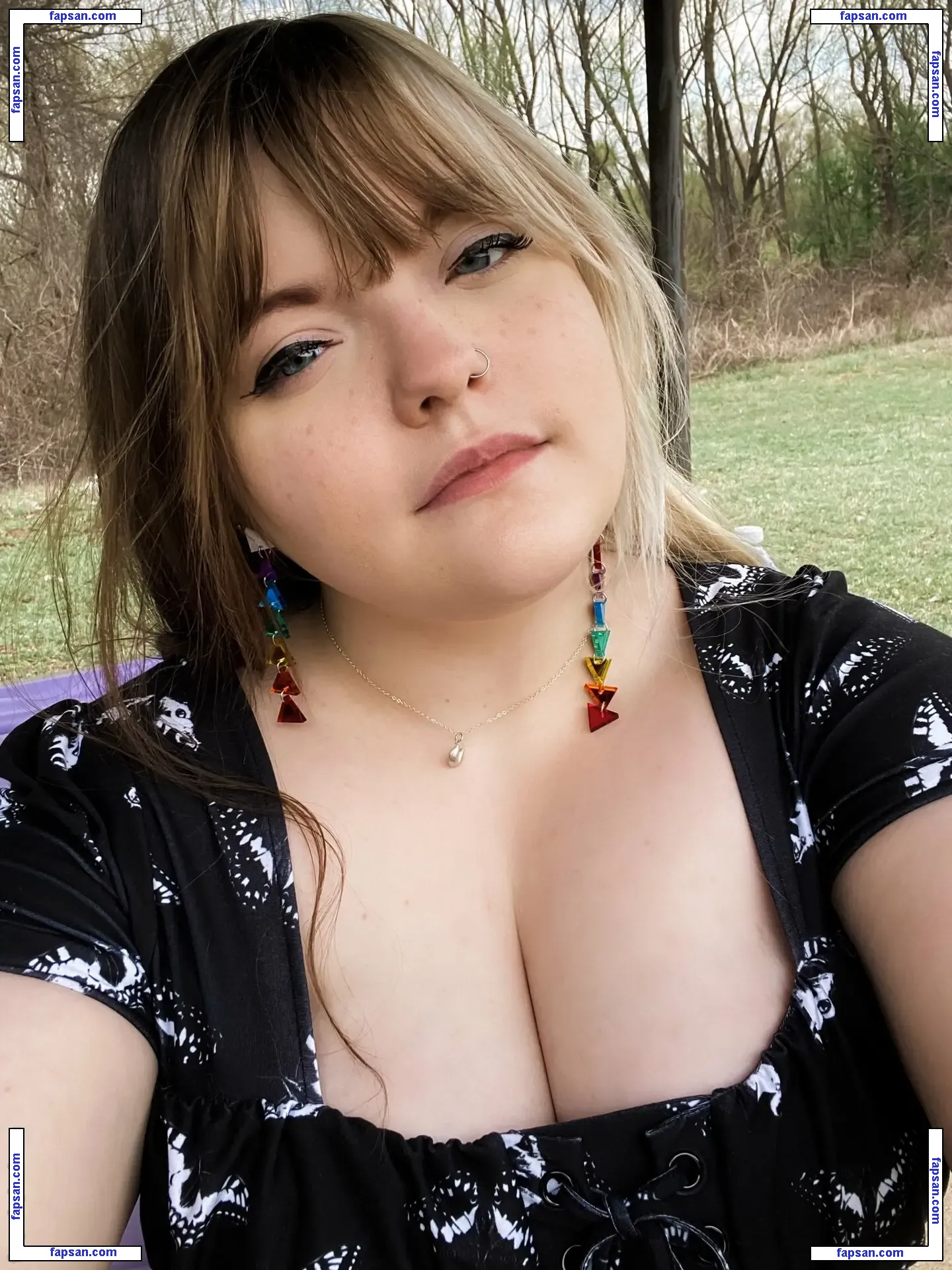 Meg Kaylee голая фото #0003 с Онлифанс