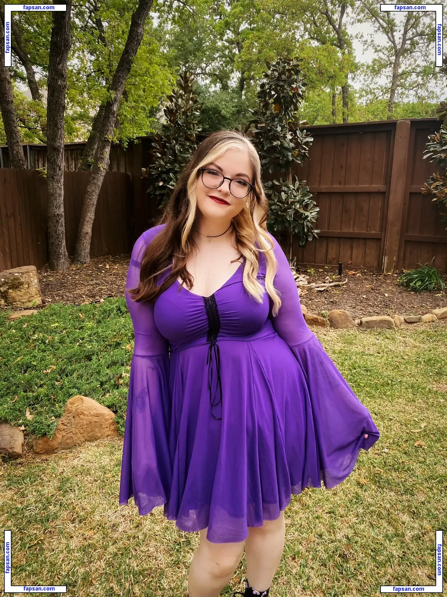 Meg Kaylee голая фото #0033 с Онлифанс