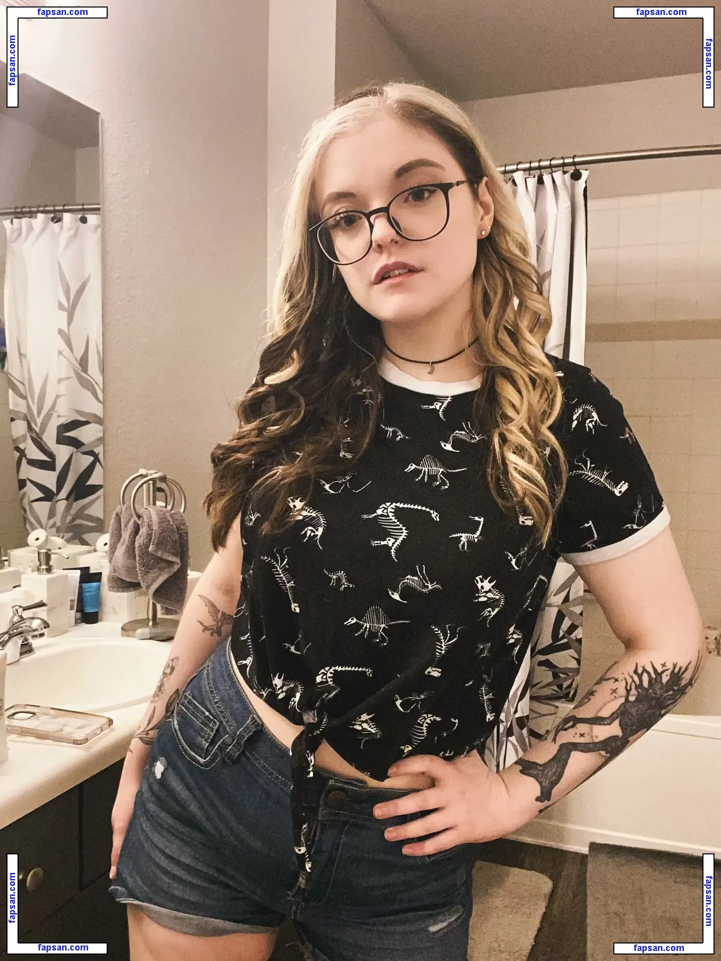 Meg Kaylee голая фото #0039 с Онлифанс