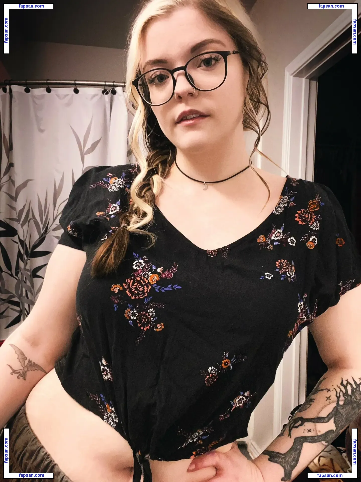 Meg Kaylee голая фото #0042 с Онлифанс