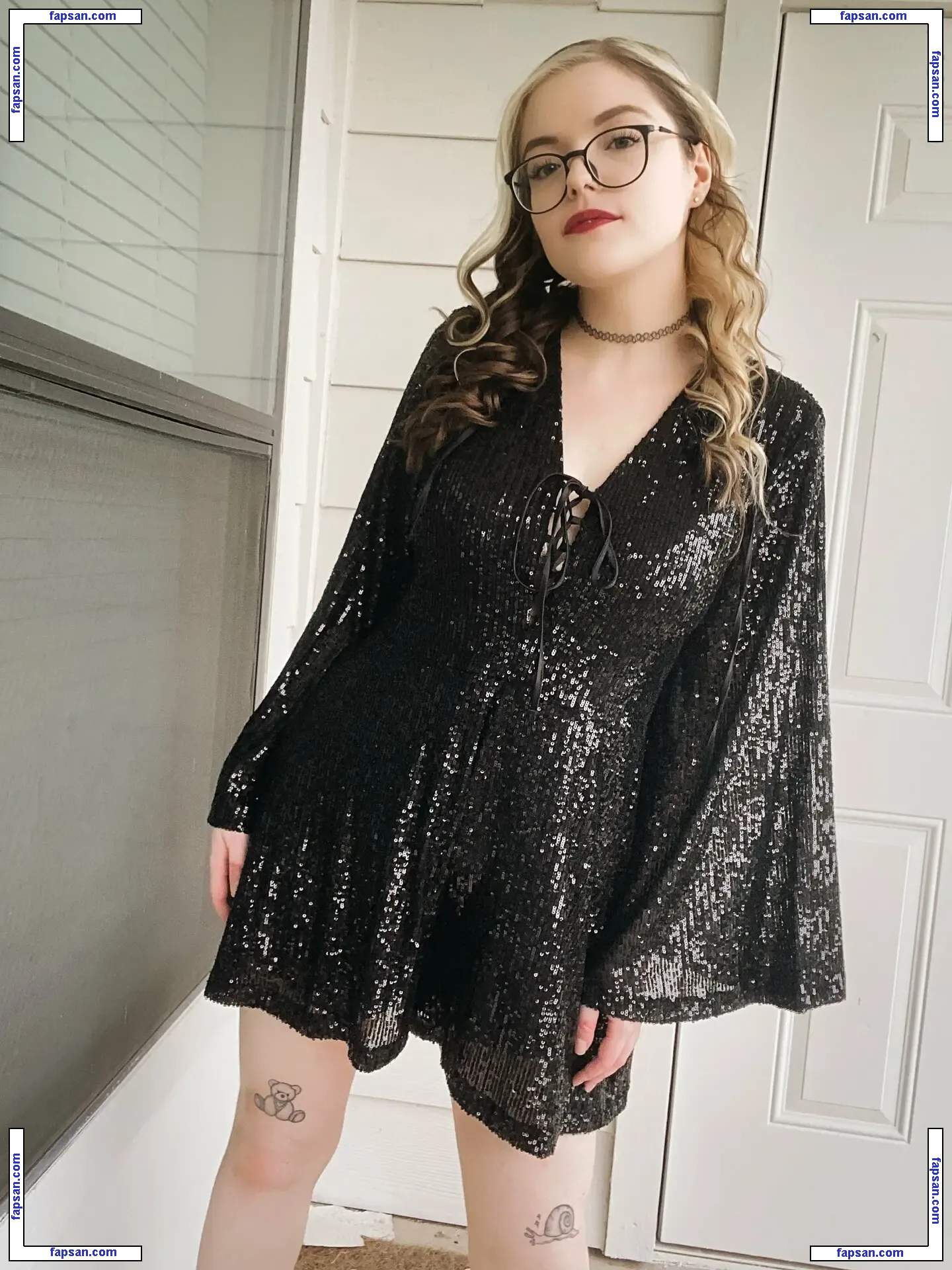 Meg Kaylee голая фото #0046 с Онлифанс