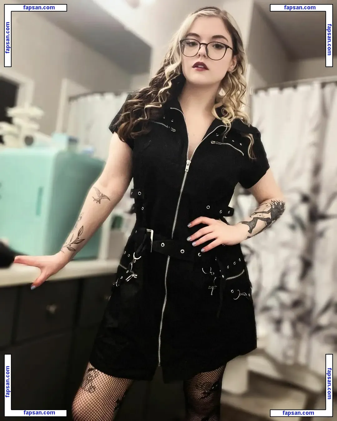 Meg Kaylee голая фото #0071 с Онлифанс