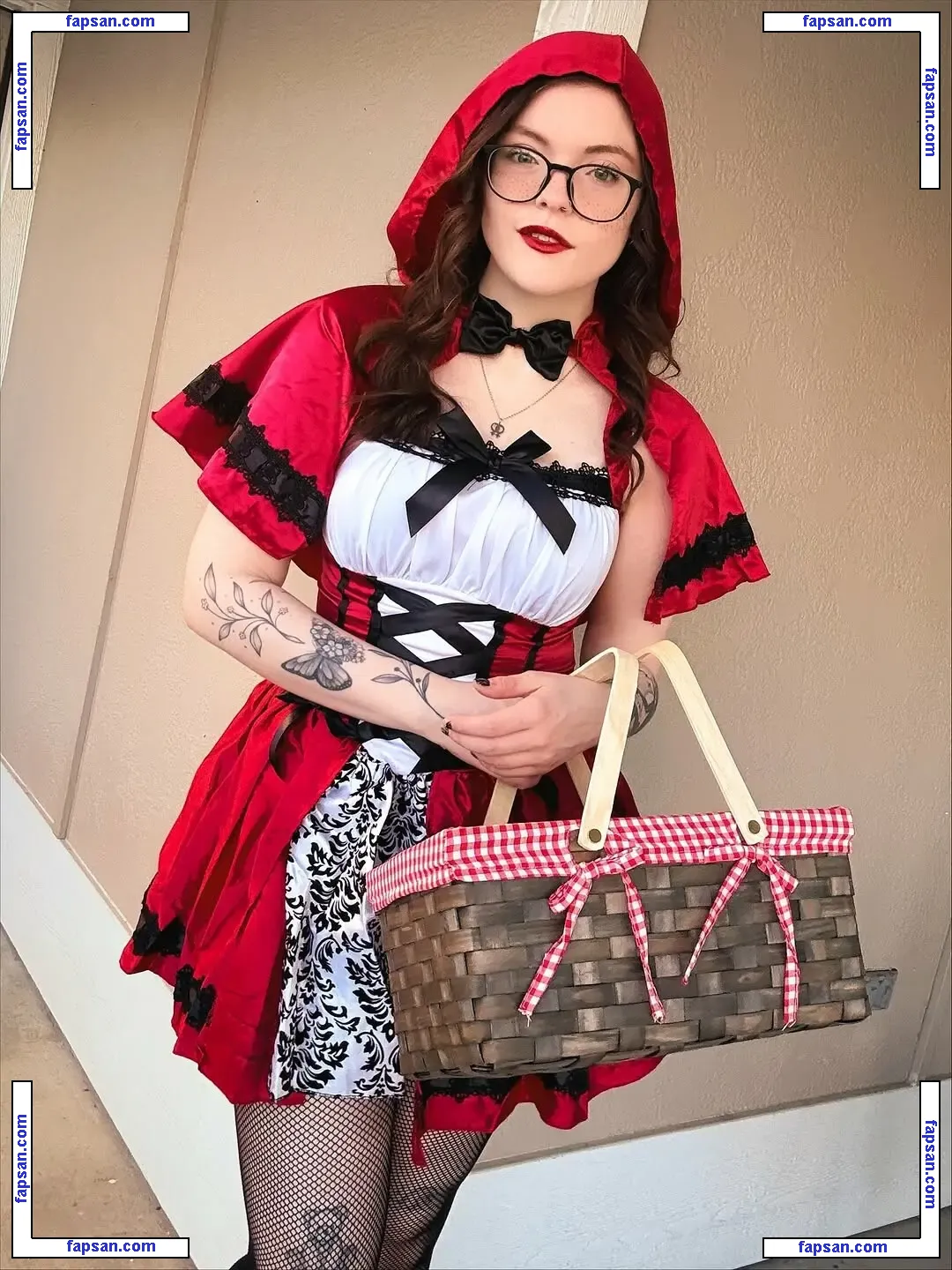 Meg Kaylee голая фото #0081 с Онлифанс