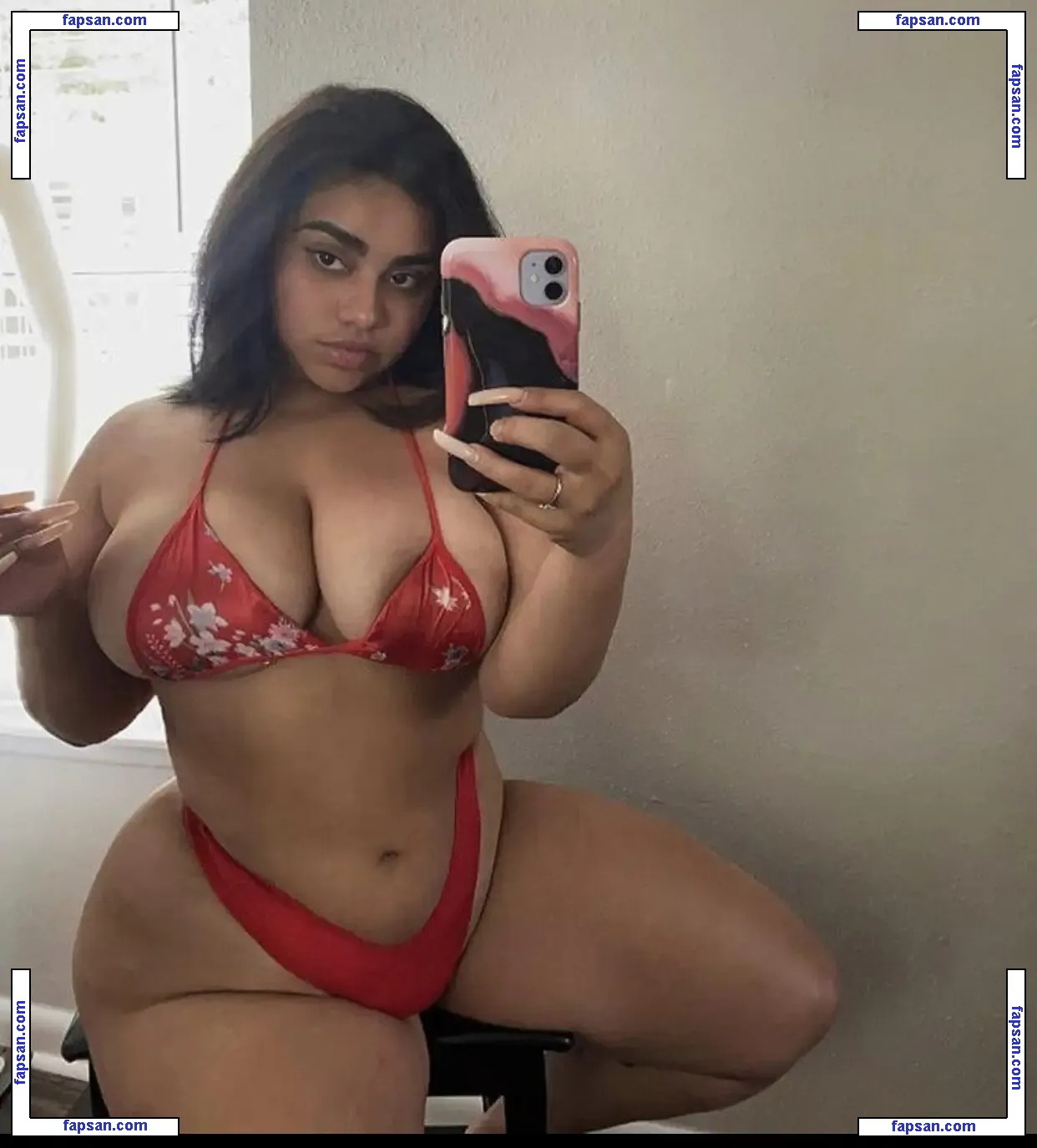 Megan Velez / kimvelezoficial / yardeniivelez2 nude photo #0011 from OnlyFans