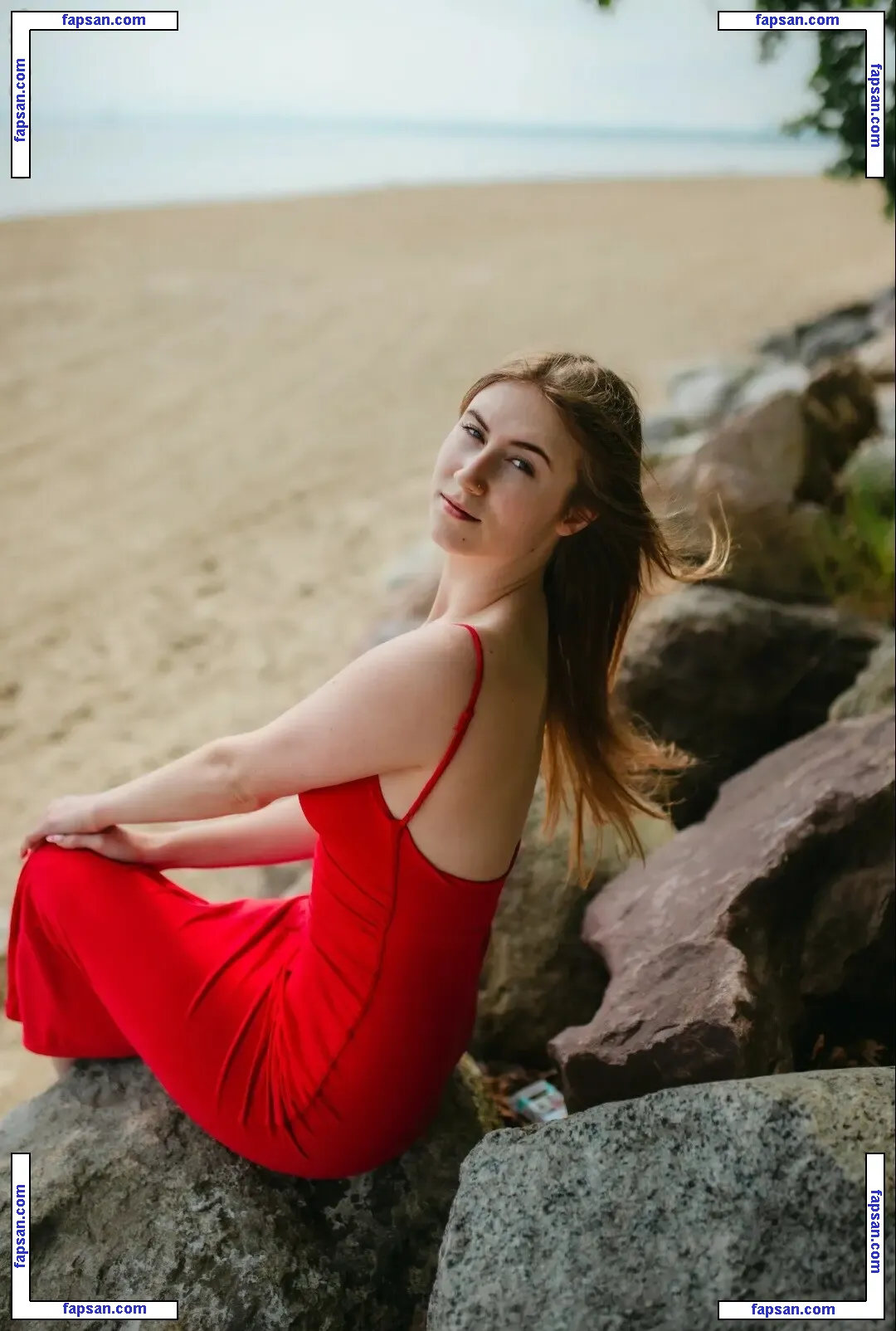 Meganx_candy nude photo #0004 from OnlyFans