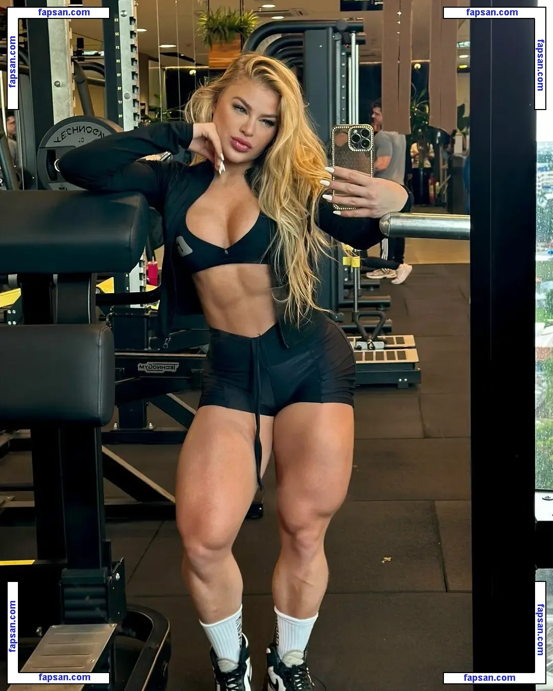 Megas Mega nude photo #0044 from OnlyFans