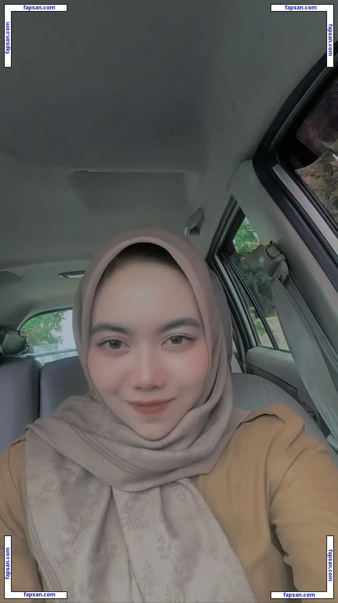 Megas Mega голая фото #0050 с Онлифанс