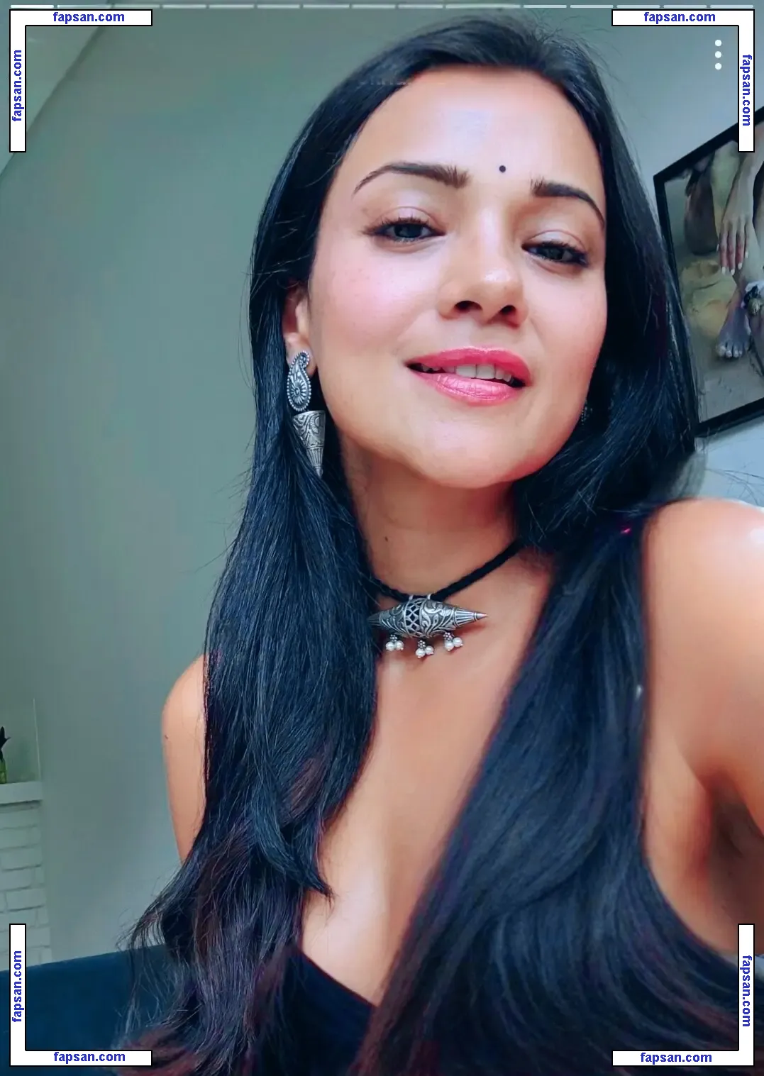 Megha Gupta nude photo #0002 from OnlyFans