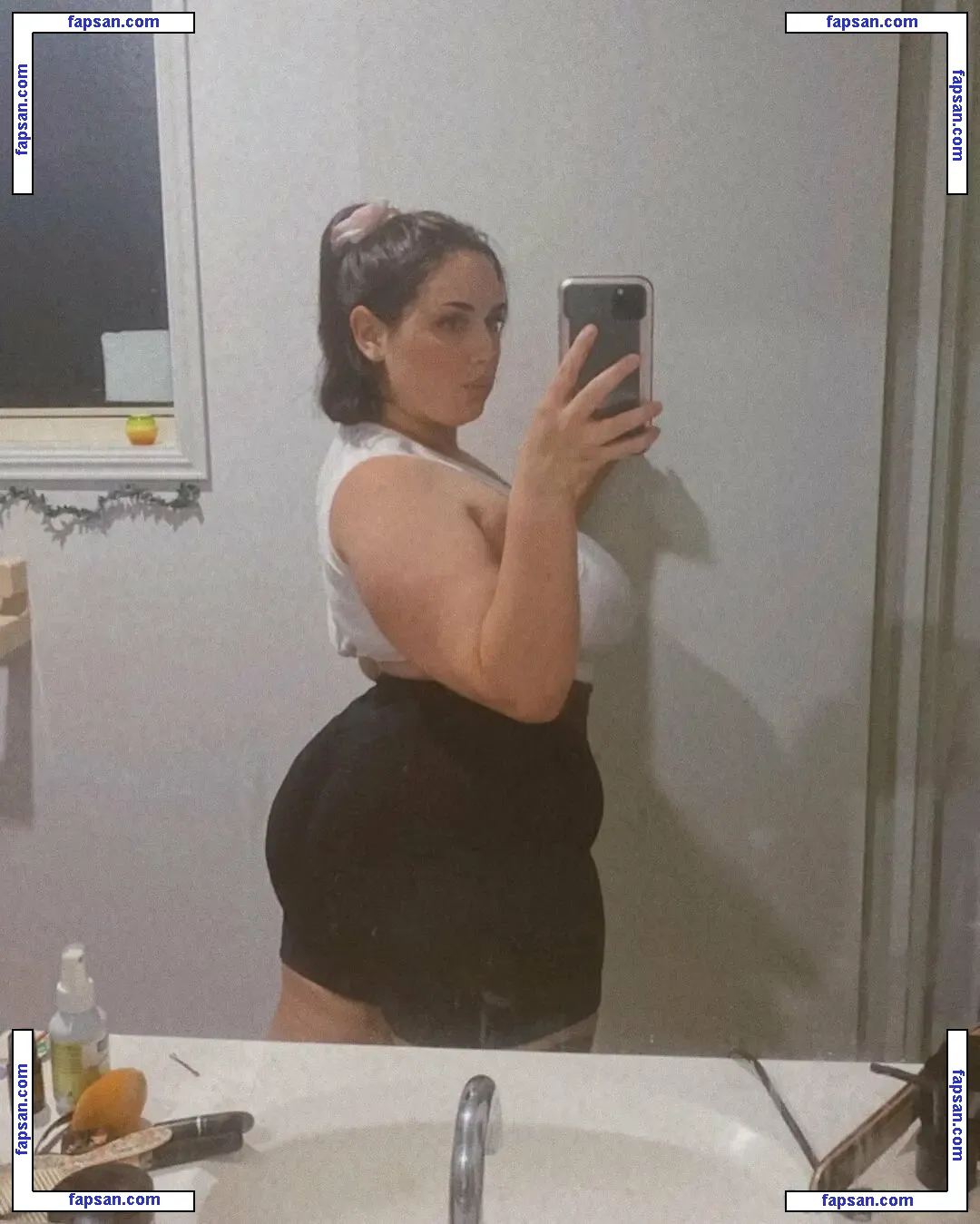 megobrando голая фото #0002 с Онлифанс