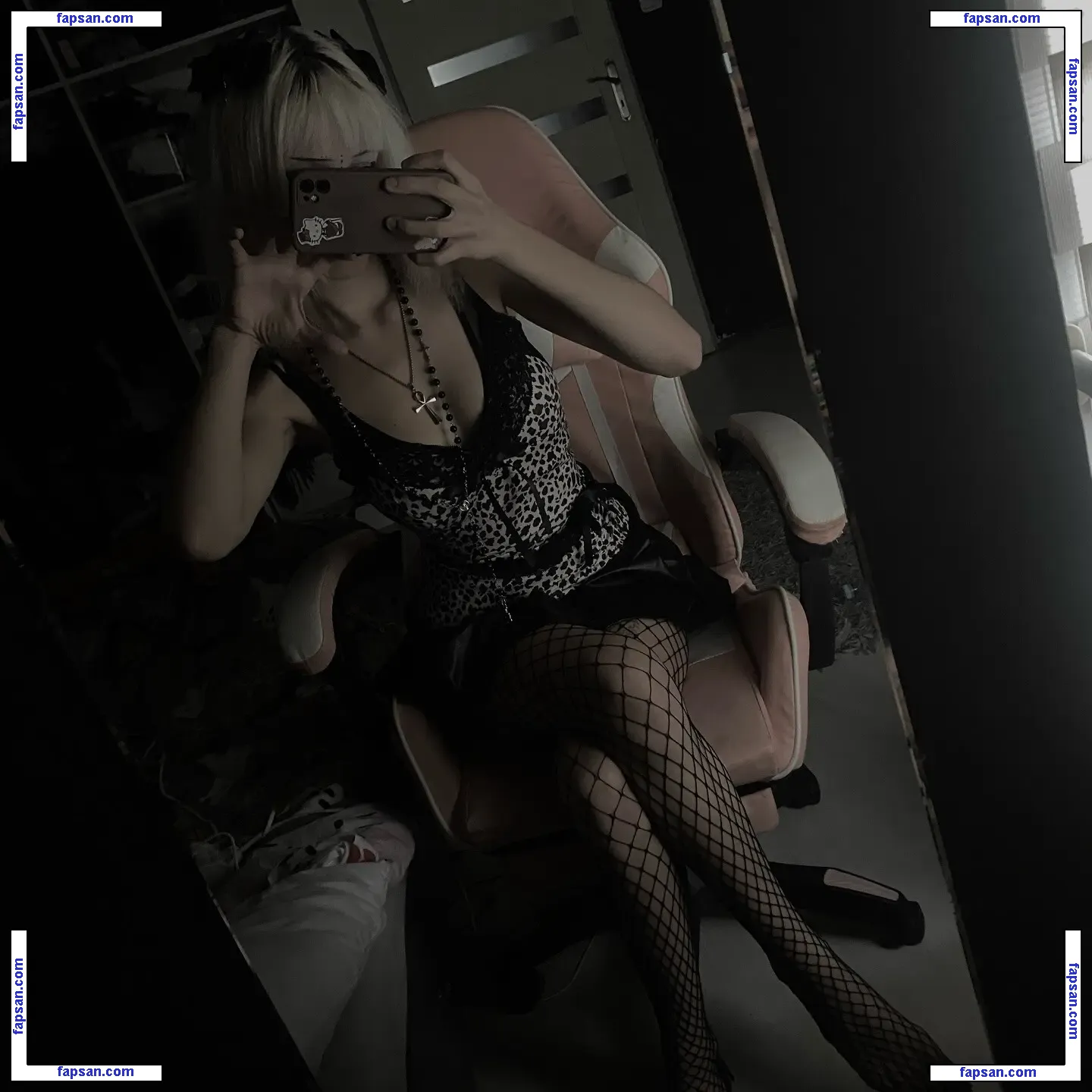 mehv.ie голая фото #0001 с Онлифанс