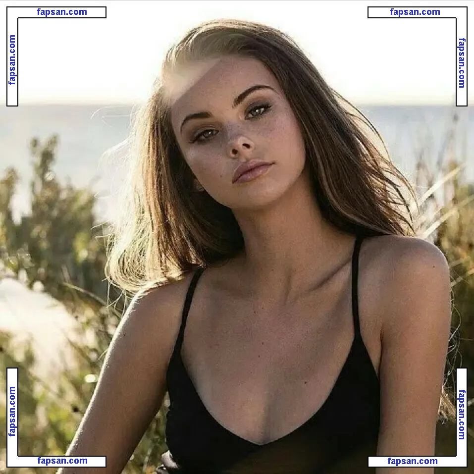 Meika Woollard nude photo #0135 from OnlyFans