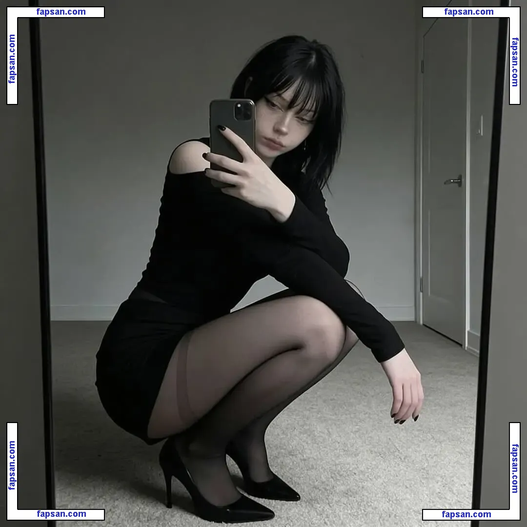 meikkumaa голая фото #0012 с Онлифанс