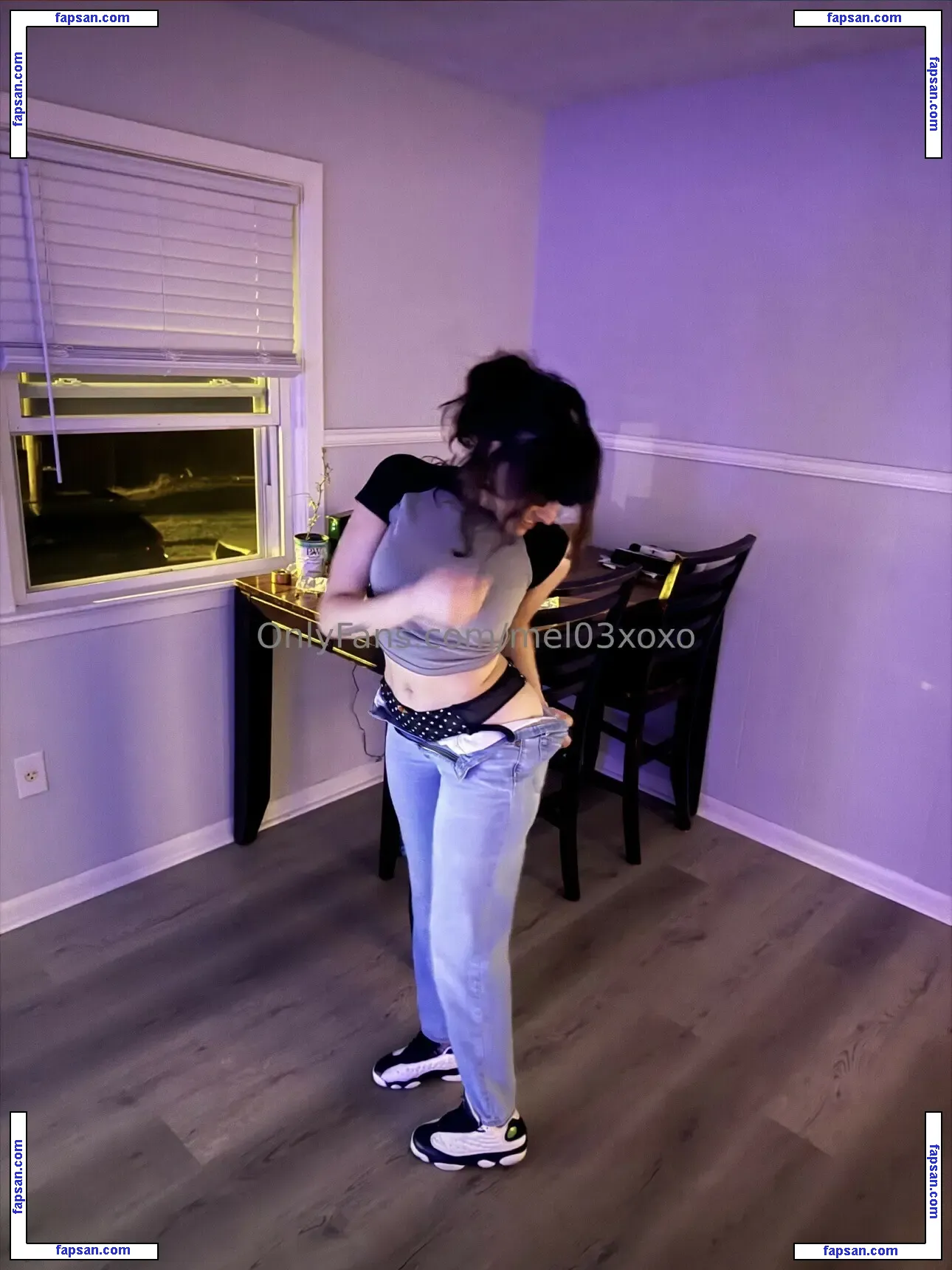 Mel03xoxo голая фото #0001 с Онлифанс