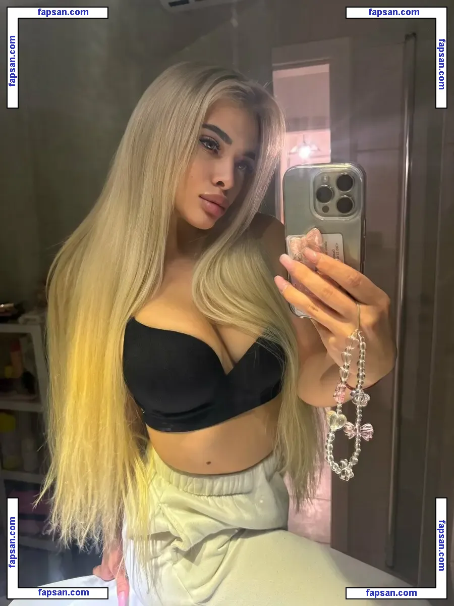 Melani Francetic nude photo #0006 from OnlyFans