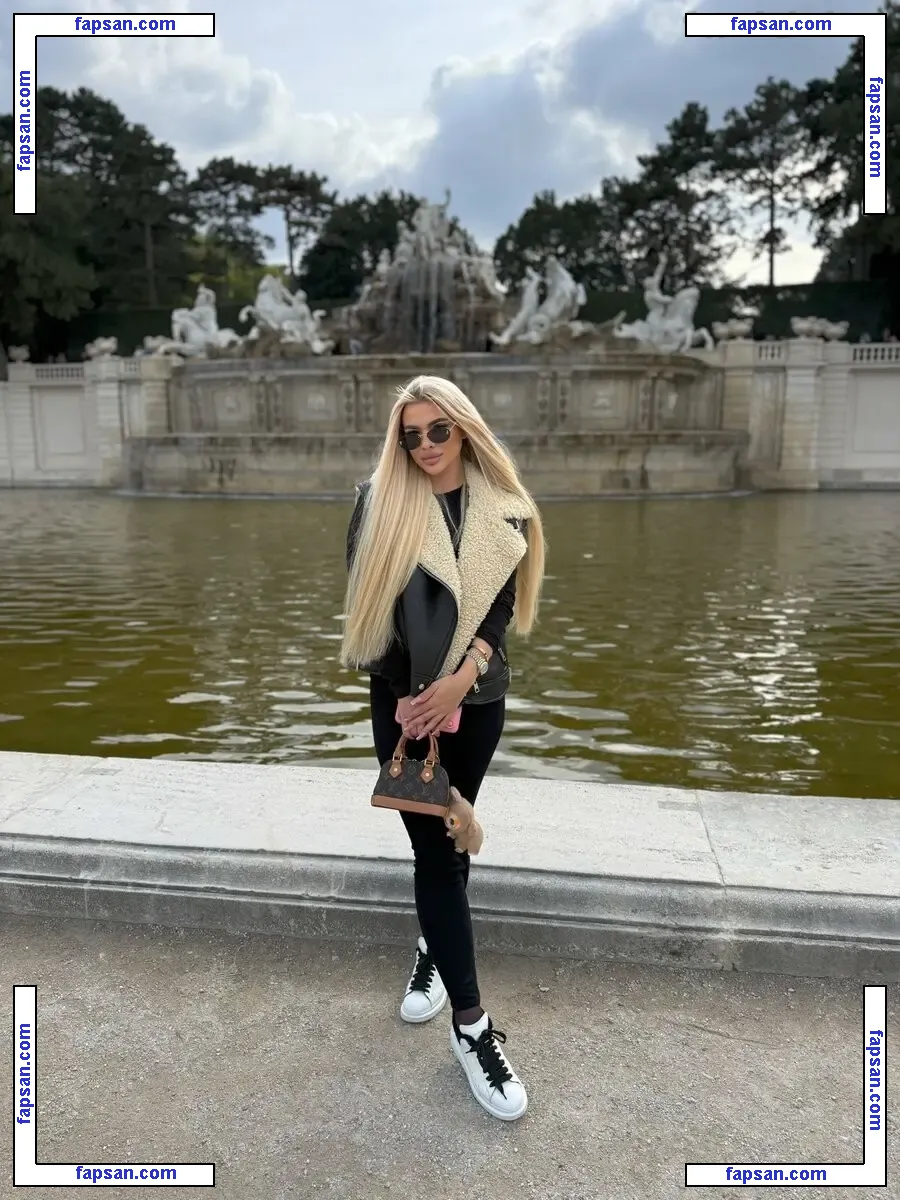 Melani Francetic nude photo #0007 from OnlyFans