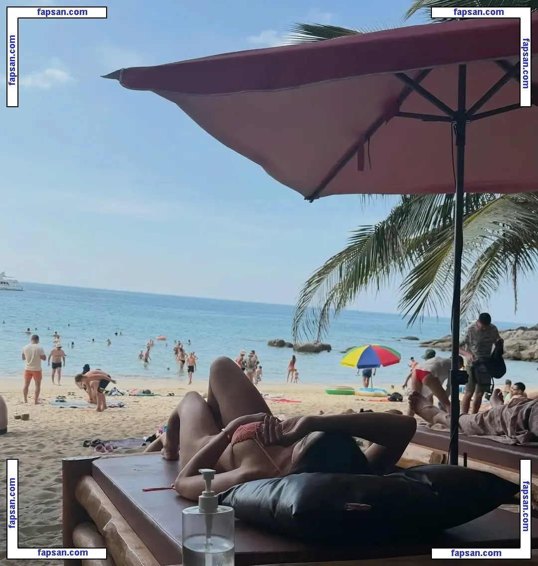 Melania Puntas nude photo #0007 from OnlyFans